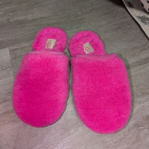 UGG Bright Pink Fuzzy Slippers